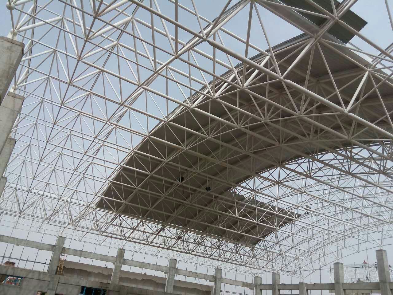 嘉峪关一汽网架